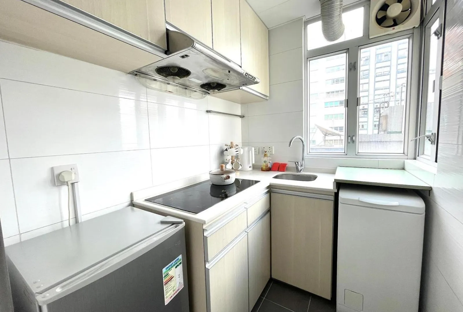Apartment 亞朵清雅公寓2房1廰 有4床 油麻地地鐵口一分鐘 香港主街道 彌敦道正街